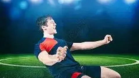 笑傲绿茵，独中三元夺金靴荣耀，法比奥荣膺中超第30轮最佳球员桂冠！