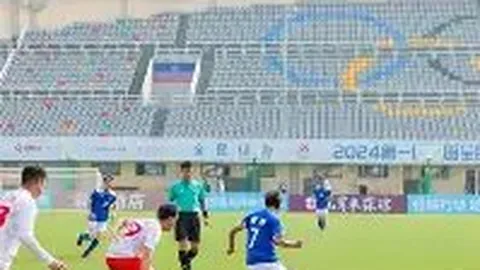 全球身价巅峰！德转排名揭示：佩德里以1.4亿欧元领跑，赖斯与巴尔韦德紧随其后，中前卫之巅谁与争锋？